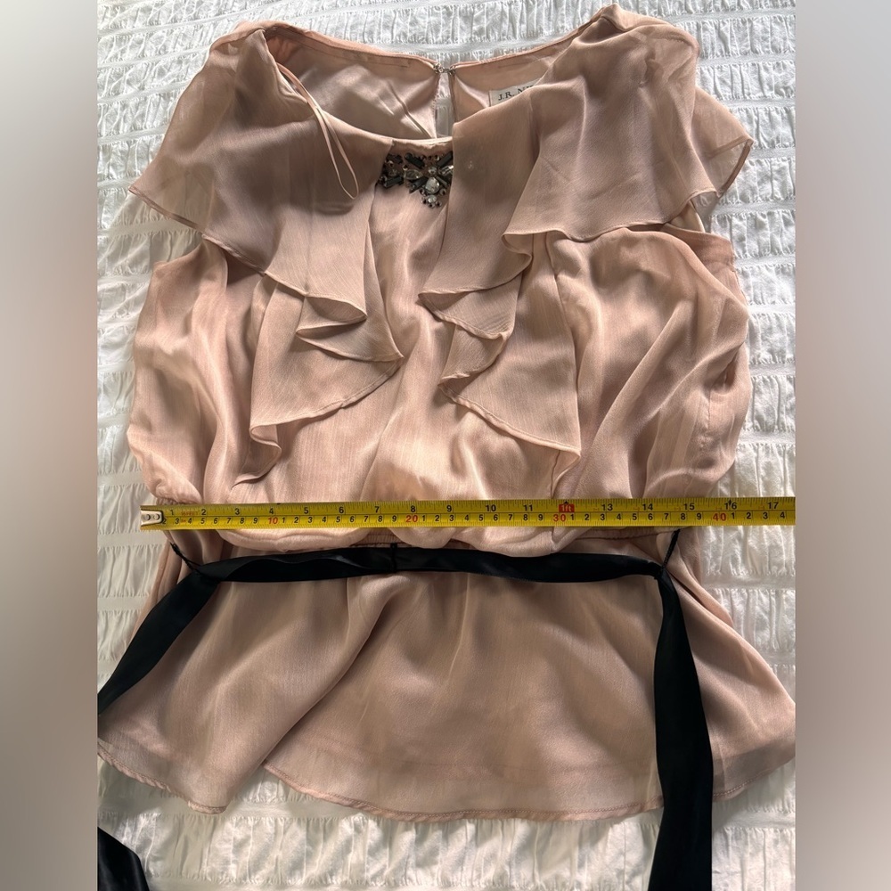 Chic Women's Blouse with Ruffle Detail - Picture 8 of 10